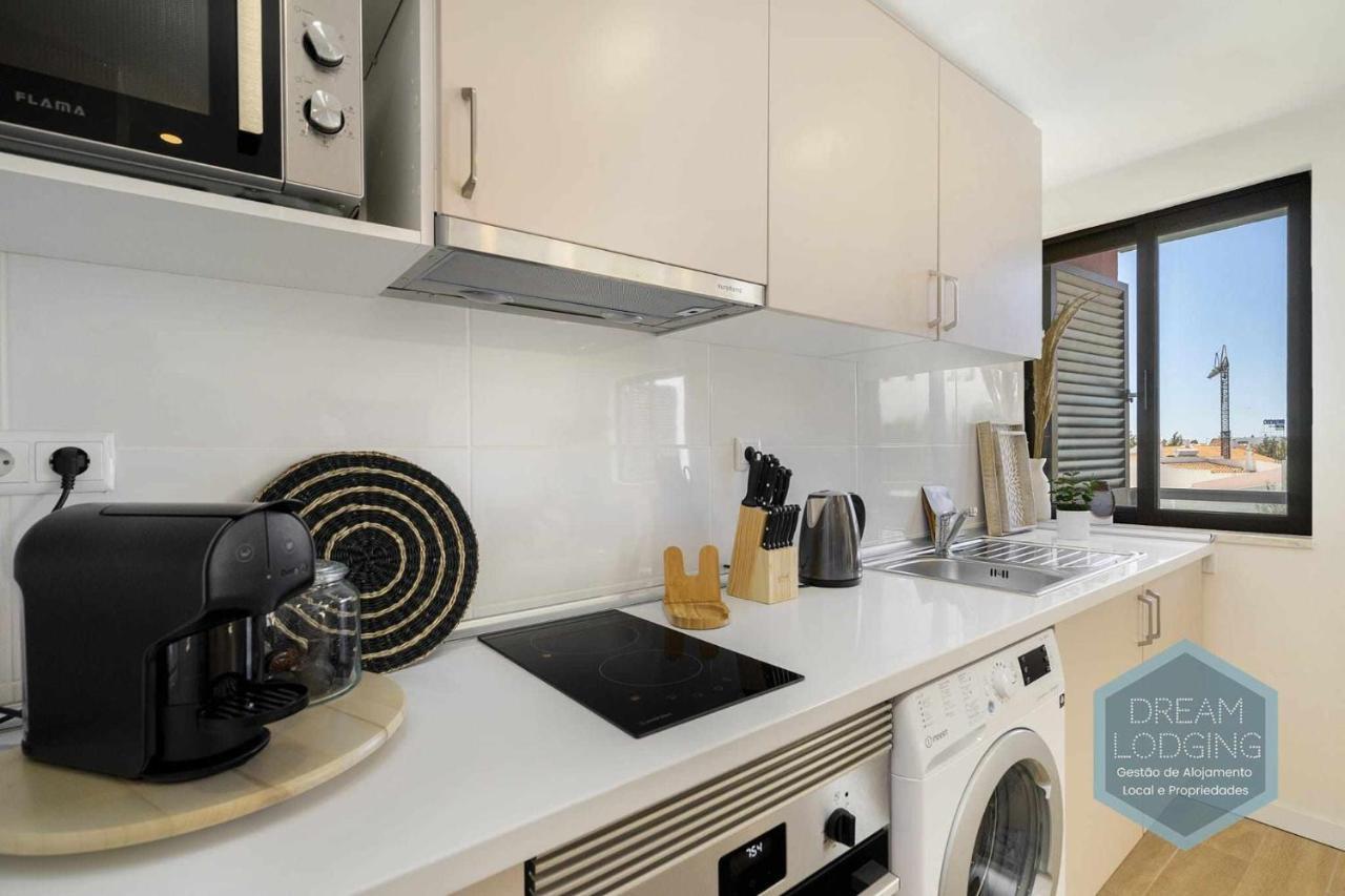 Palm Tree Dream Lodging Αλμπουφέιρα Εξωτερικό φωτογραφία